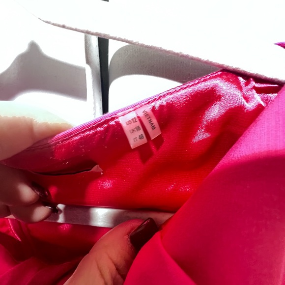 Tahari Red Twist Neck Sheath Dress Sleeveless Career Cocktail Size 12 - Picture 9 of 10